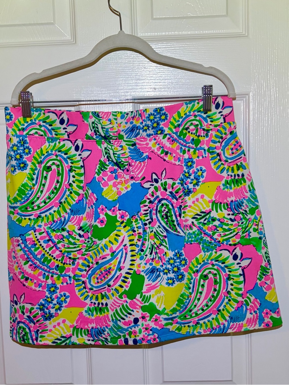 Vibrant Pink Multi-Color Tropical Paisley Print Gold or Tennis Skort. Large - Picture 5 of 5